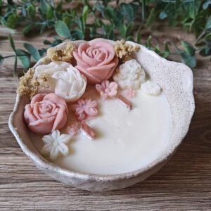 bougie flowery hand (copie)